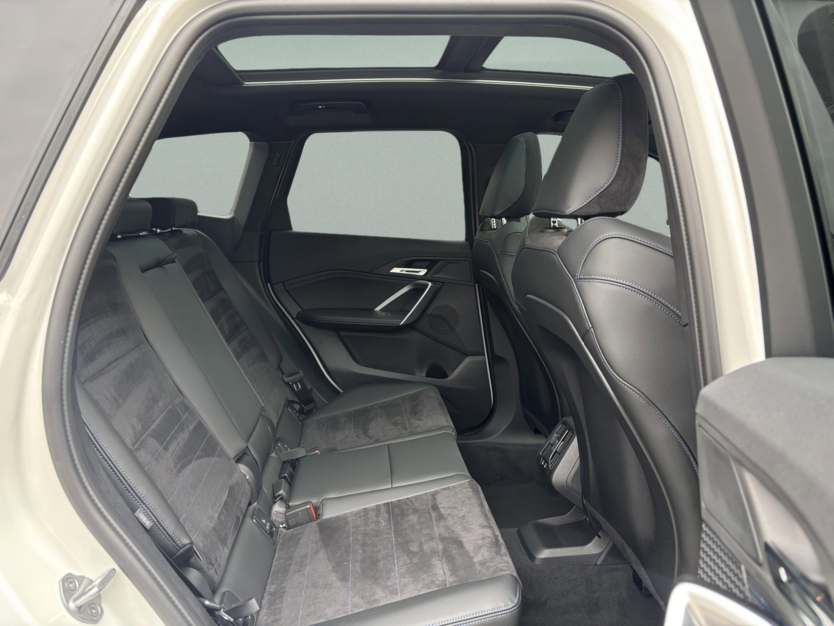 Used 2026 BMW X1 xDrive28i w/ Technology Package image 31