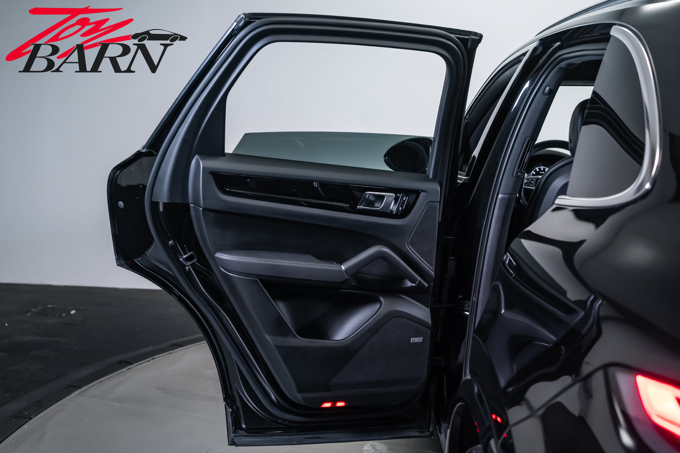 Used 2022 Porsche Cayenne S AWD/4WD image 43