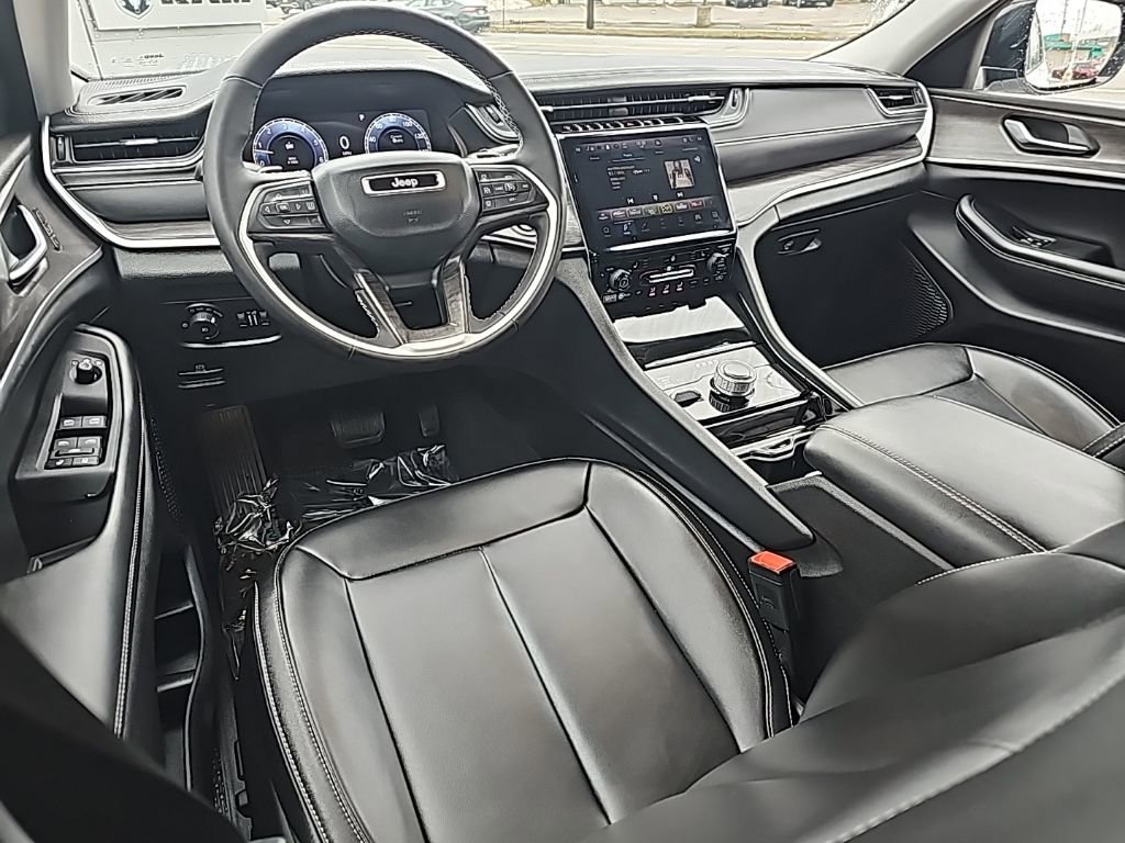 Certified 2023 Jeep Grand Cherokee L Limited image 19