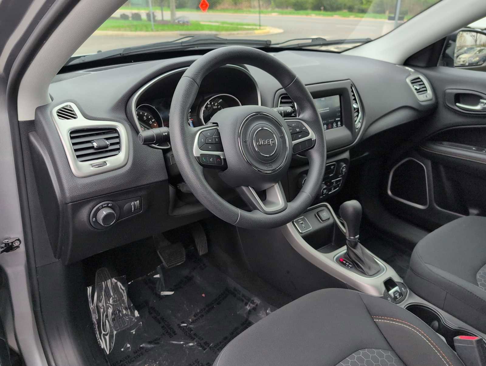 Used 2019 Jeep Compass Sport w/ Tech Group image 10