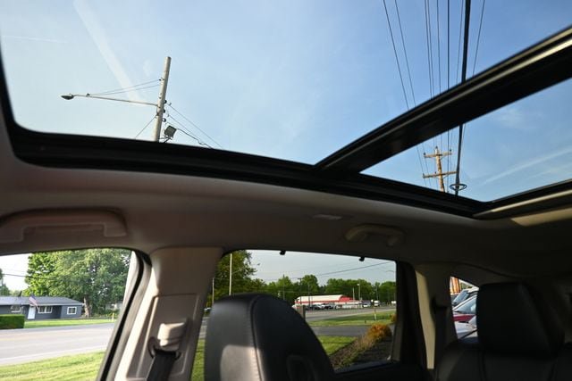 Used 2023 Acura MDX SH-AWD w/ Technology Package image 38