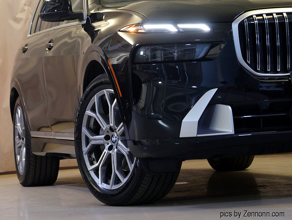 Certified 2024 BMW X7 xDrive40i w/ Executive Package AWD/4WD image 4