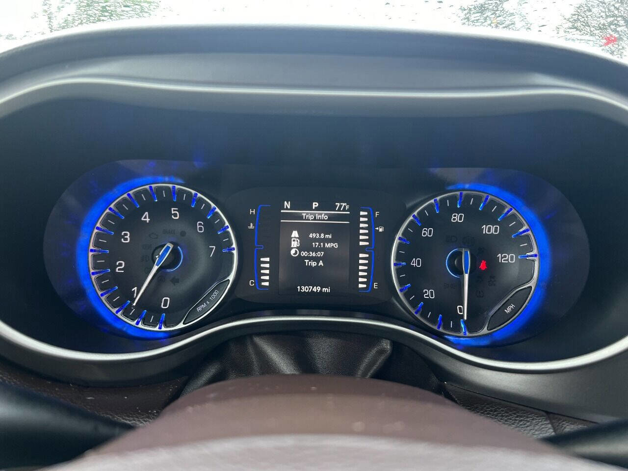 Used 2021 Chrysler Voyager Lxi image 10