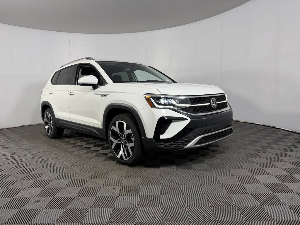 Used 2022 Volkswagen Taos SEL AWD/4WD image 4