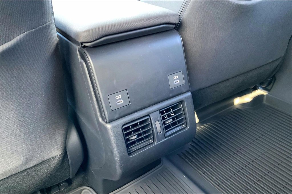 Used 2023 Subaru Solterra AWD image 10