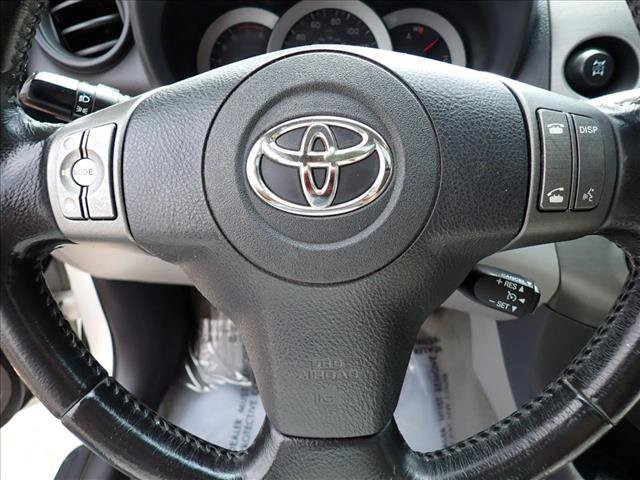 Used 2011 Toyota RAV4 Limited w/ Limited Extra Value Pkg AWD/4WD image 16