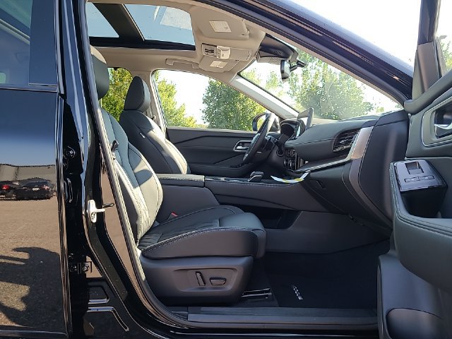 New 2026 Nissan Rogue Platinum AWD/4WD image 27