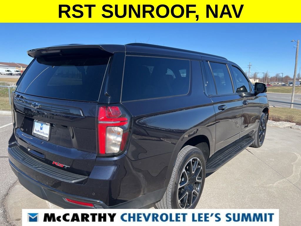 Used 2022 Chevrolet Suburban RST w/ Luxury Package image 15