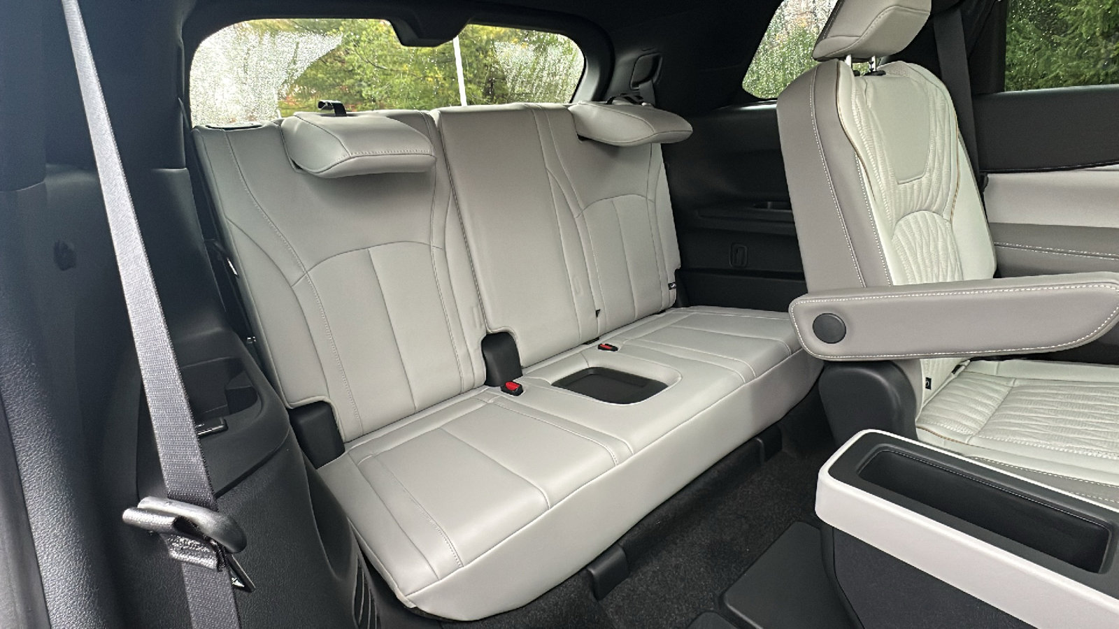 New 2026 INFINITI QX60 Autograph w/ Dark Cargo Package image 11