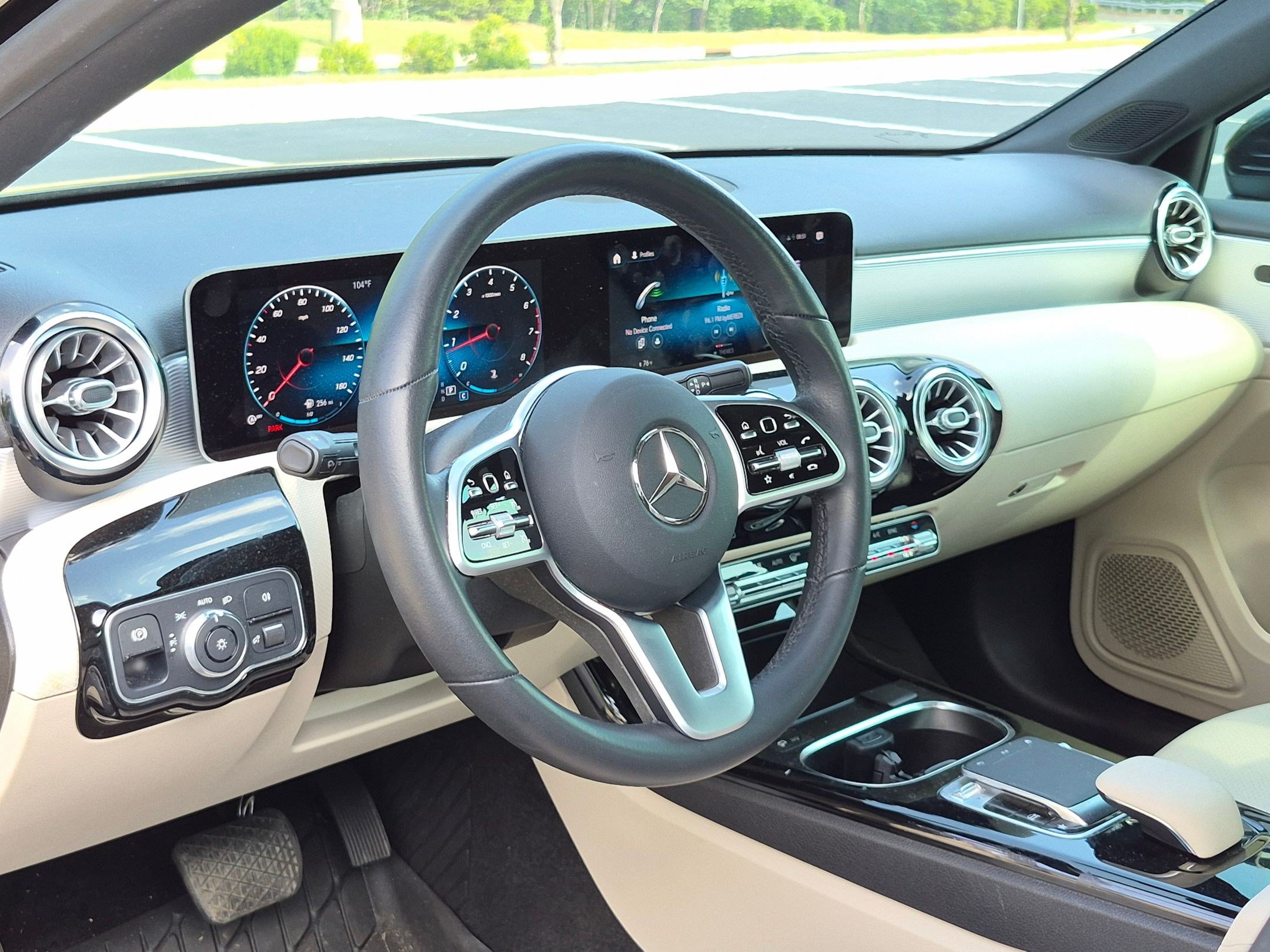 Certified 2020 Mercedes-Benz A 220 4MATIC image 22