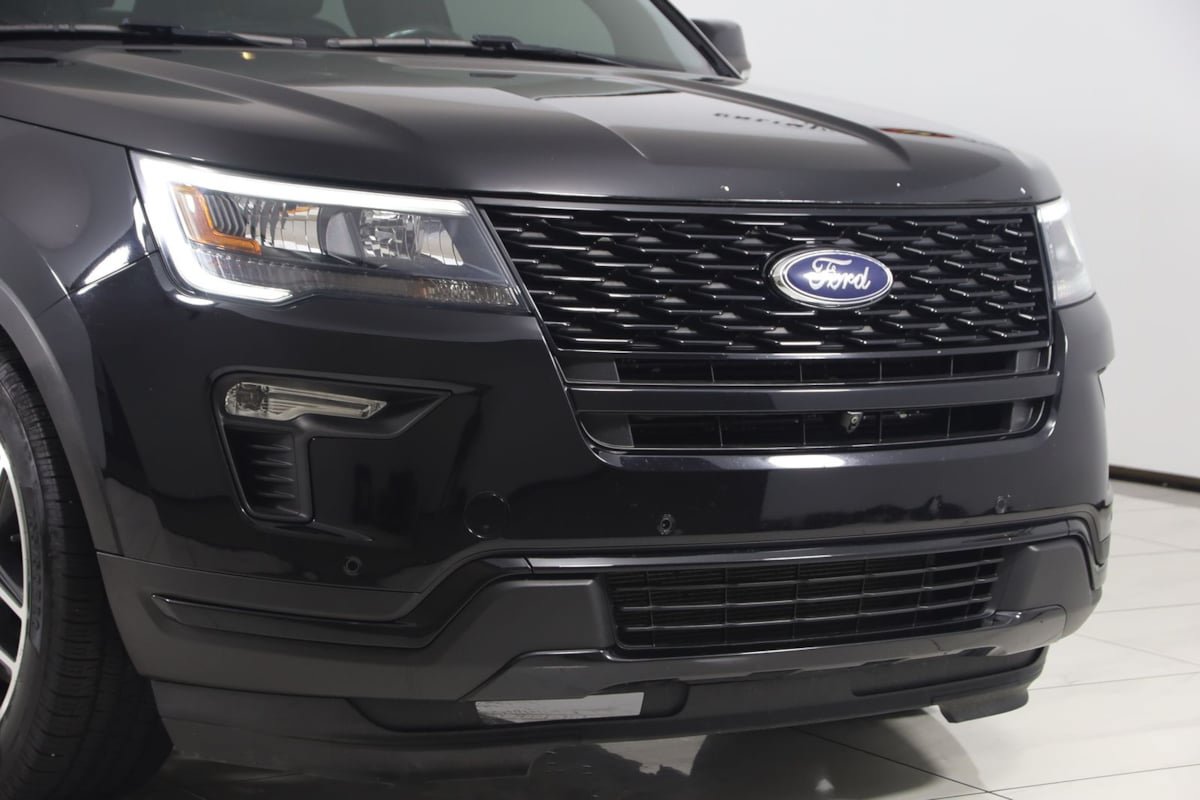 Used 2018 Ford Explorer Sport w/ Equipment Group 401A AWD/4WD image 42