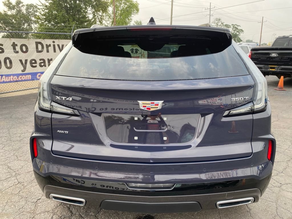 Used 2025 Cadillac XT4 Sport w/ LPO, Floor Liner Package AWD/4WD image 3