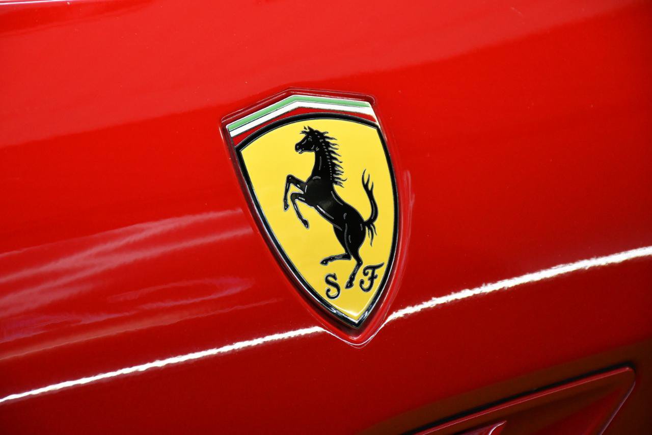 Used 2014 Ferrari California RWD image 6