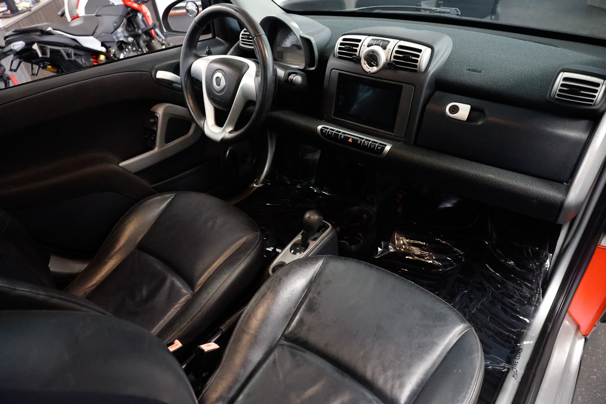 Used 2008 smart fortwo pure RWD image 16