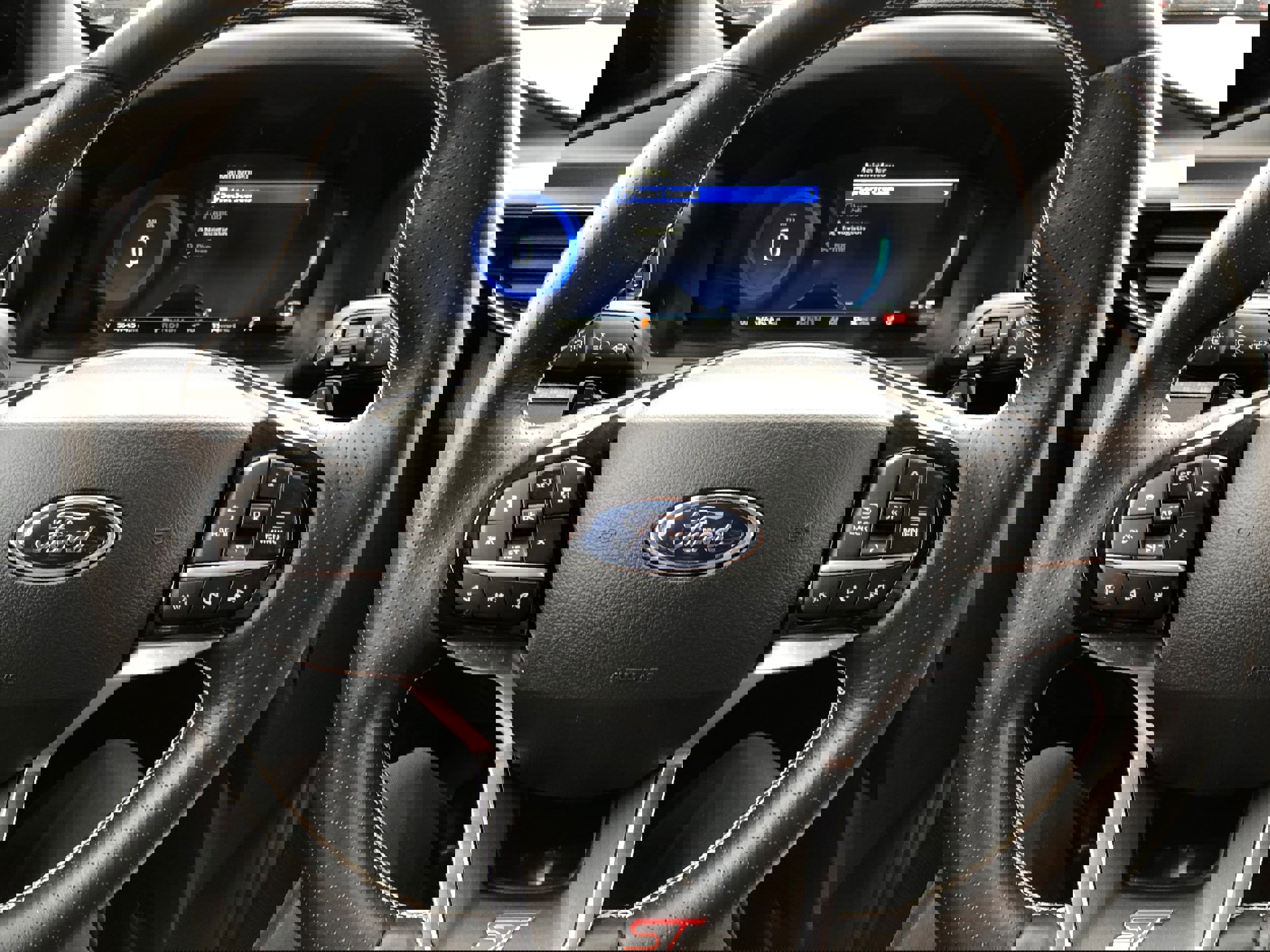 Certified 2022 Ford Explorer ST w/ Equipment Group 401A image 15