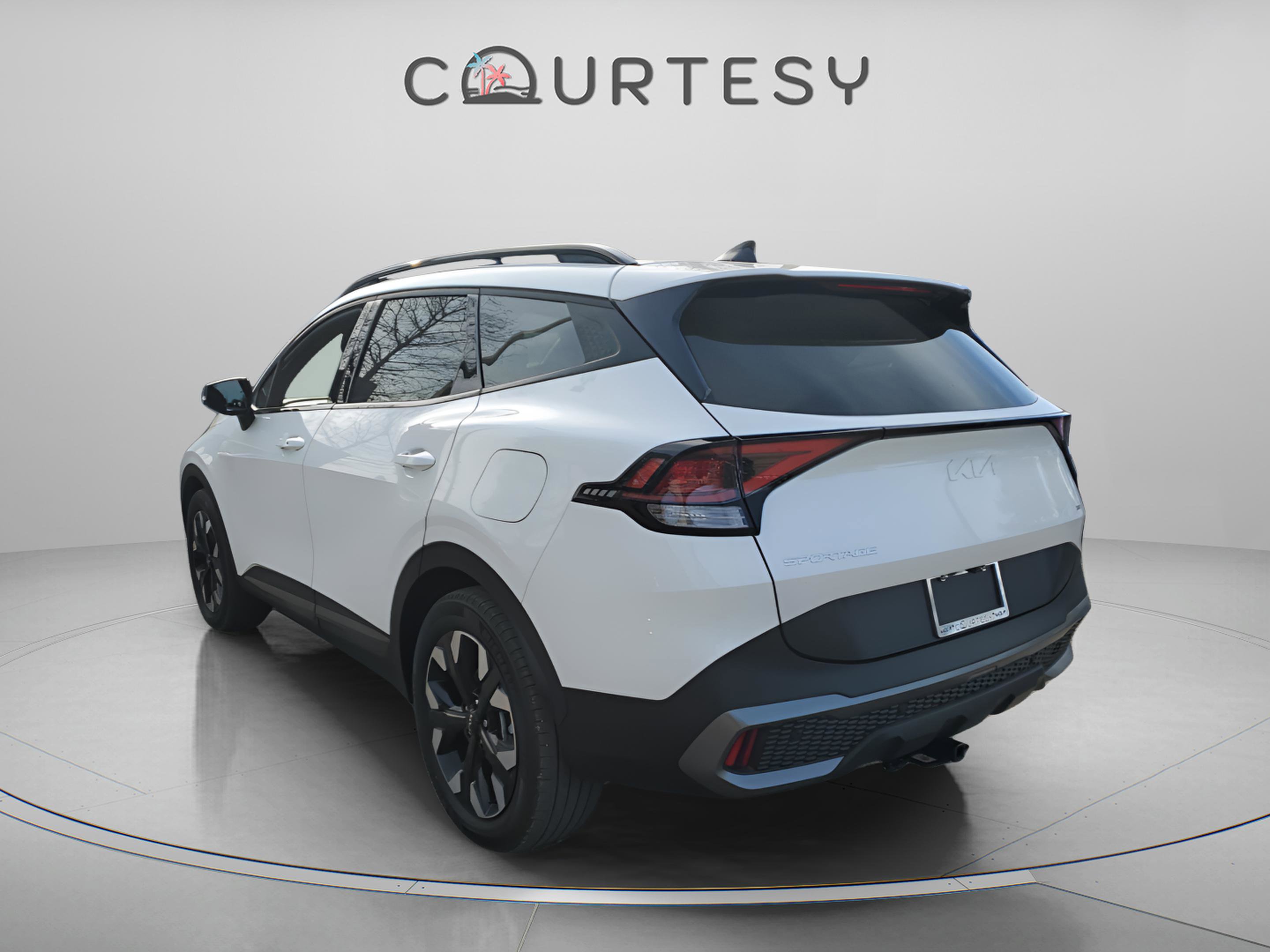 Used 2024 Kia Sportage X-Line image 2