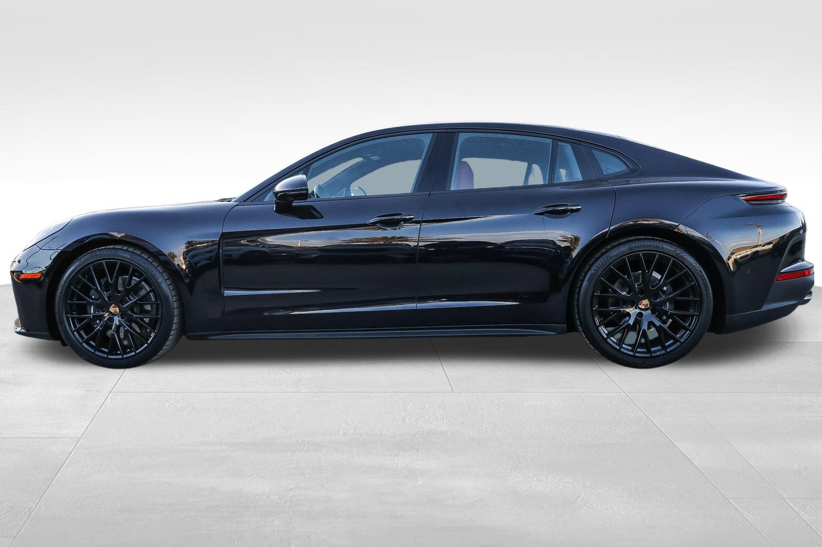 Used 2026 Porsche Panamera RWD image 7