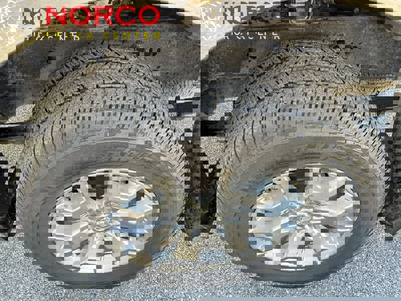 Used 2021 Nissan Frontier SV image 6