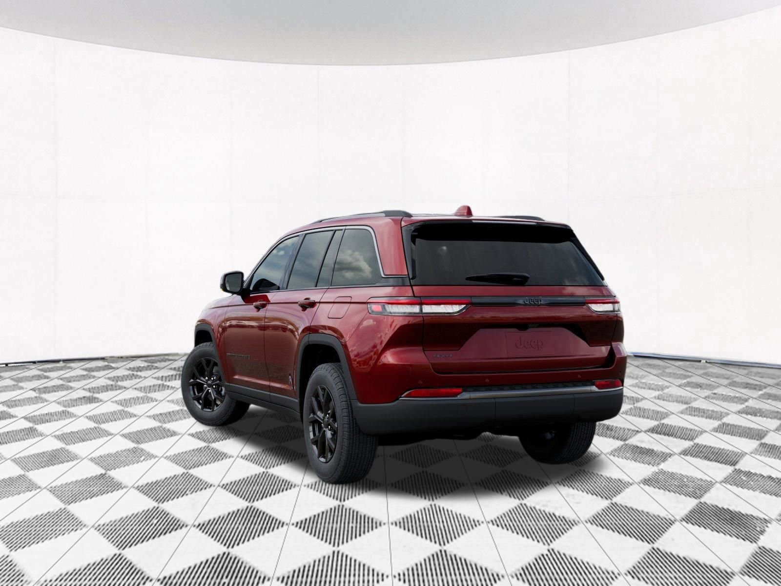 New 2026 Jeep Grand Cherokee Altitude image 4