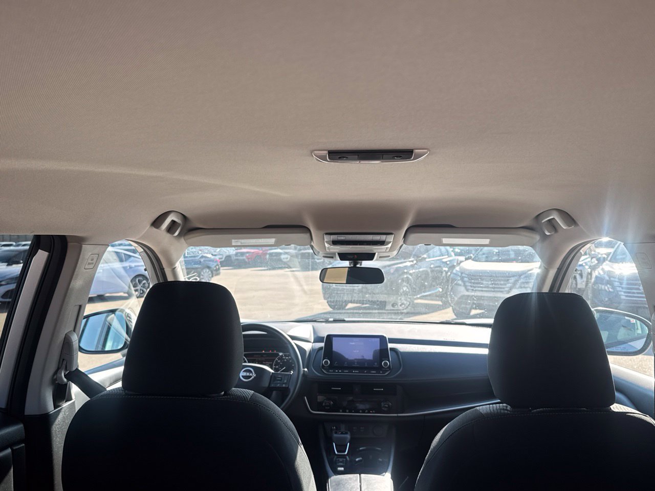 Certified 2025 Nissan Rogue SV FWD image 34