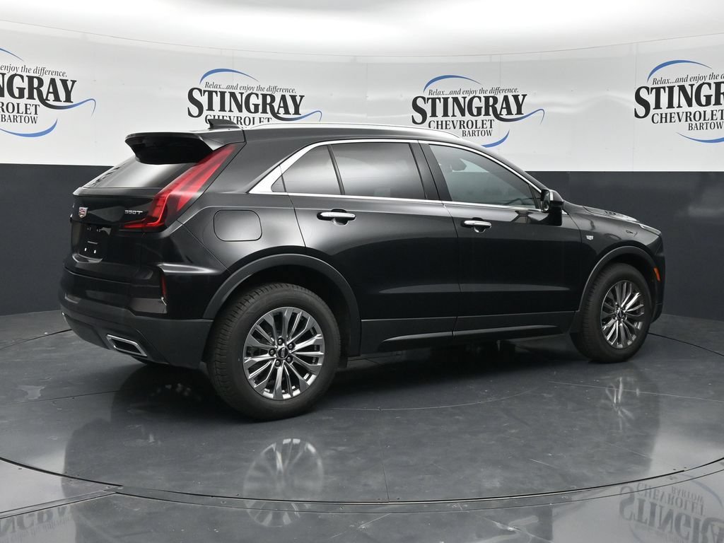 Used 2024 Cadillac XT4 Premium Luxury FWD image 9