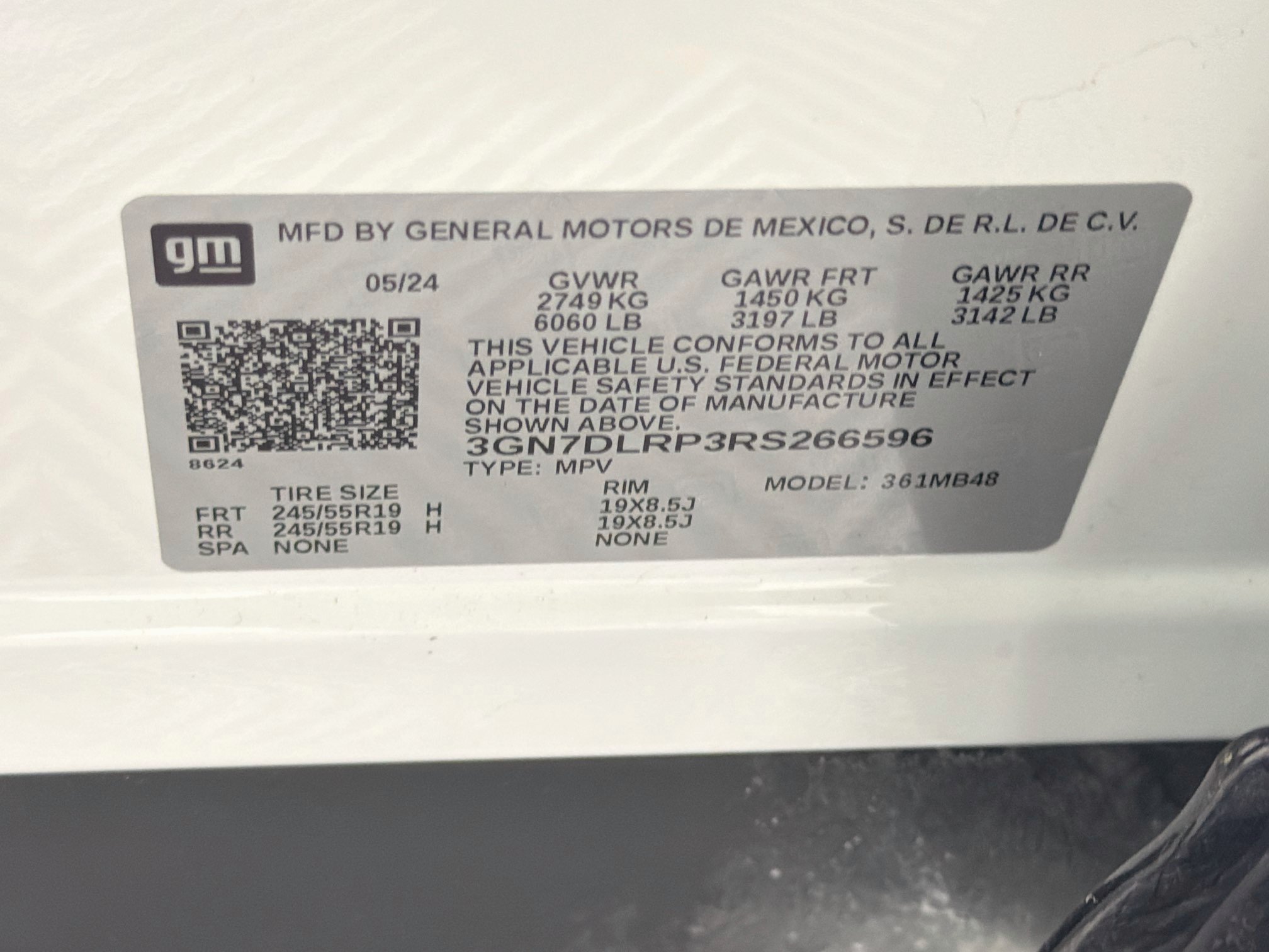 Used 2024 Chevrolet Equinox EV LT FWD image 12