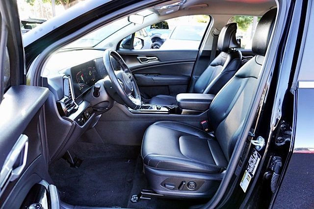 Used 2024 Kia Sportage EX image 14