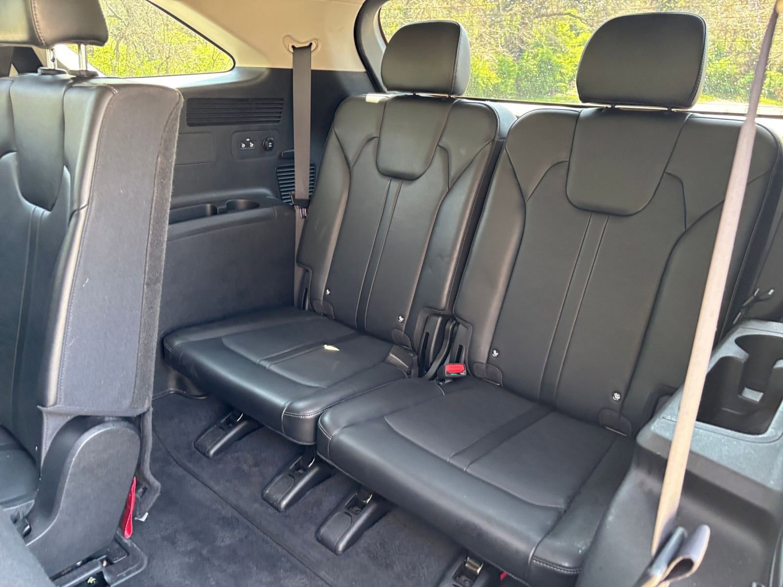 Used 2024 Kia Sorento S image 31