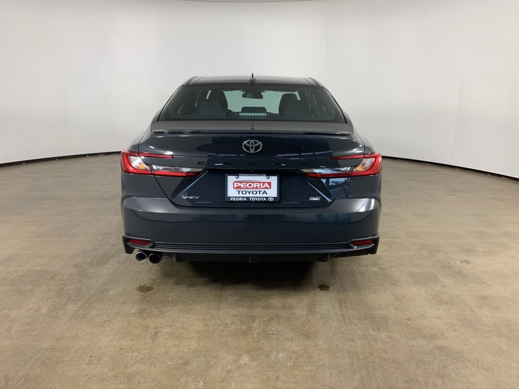 Used 2025 Toyota Camry SE image 10