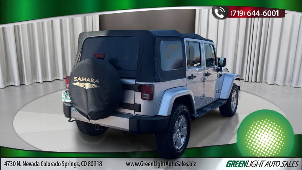 Used 2010 Jeep Wrangler Unlimited Sahara AWD/4WD image 5