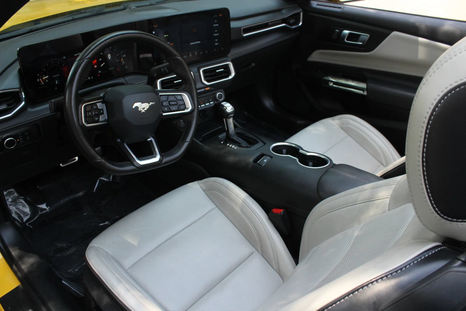 Used 2024 Ford Mustang Premium RWD image 13