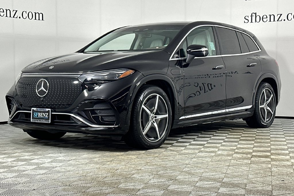 Certified 2023 Mercedes-Benz EQS 580 4MATIC SUV image 8