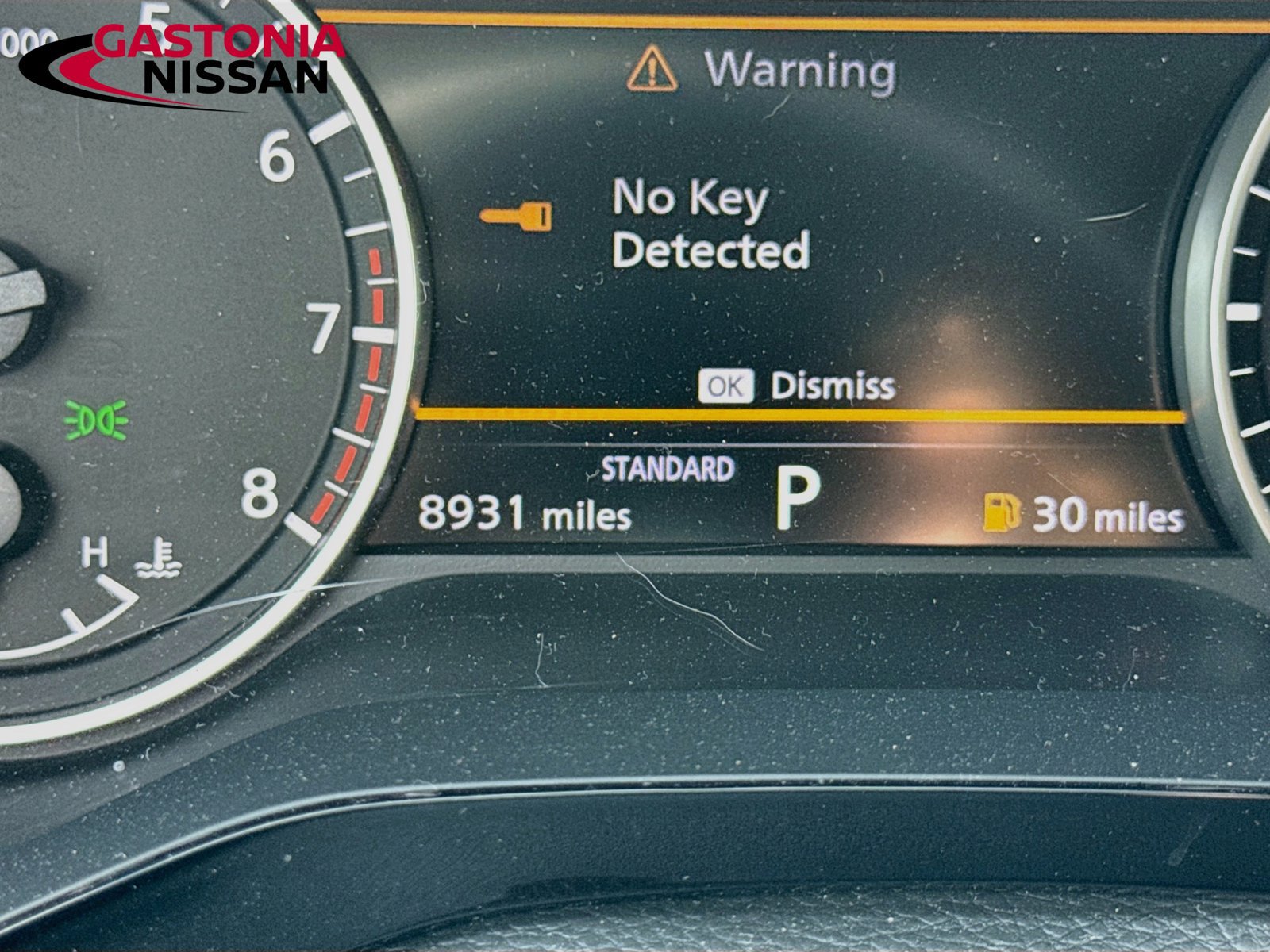 Used 2025 Nissan Pathfinder SL FWD image 15