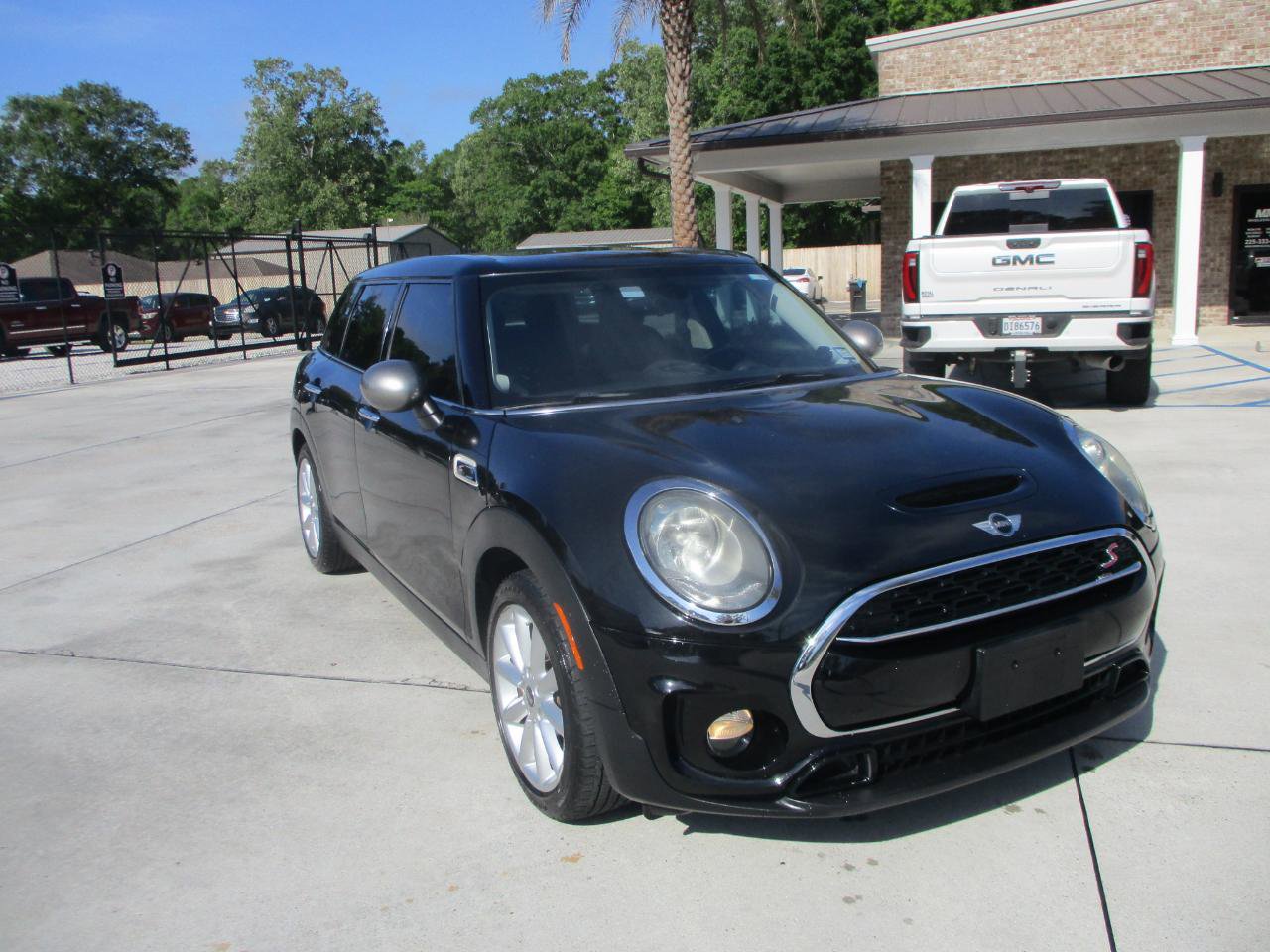 Used 2017 MINI Cooper Clubman S image 22