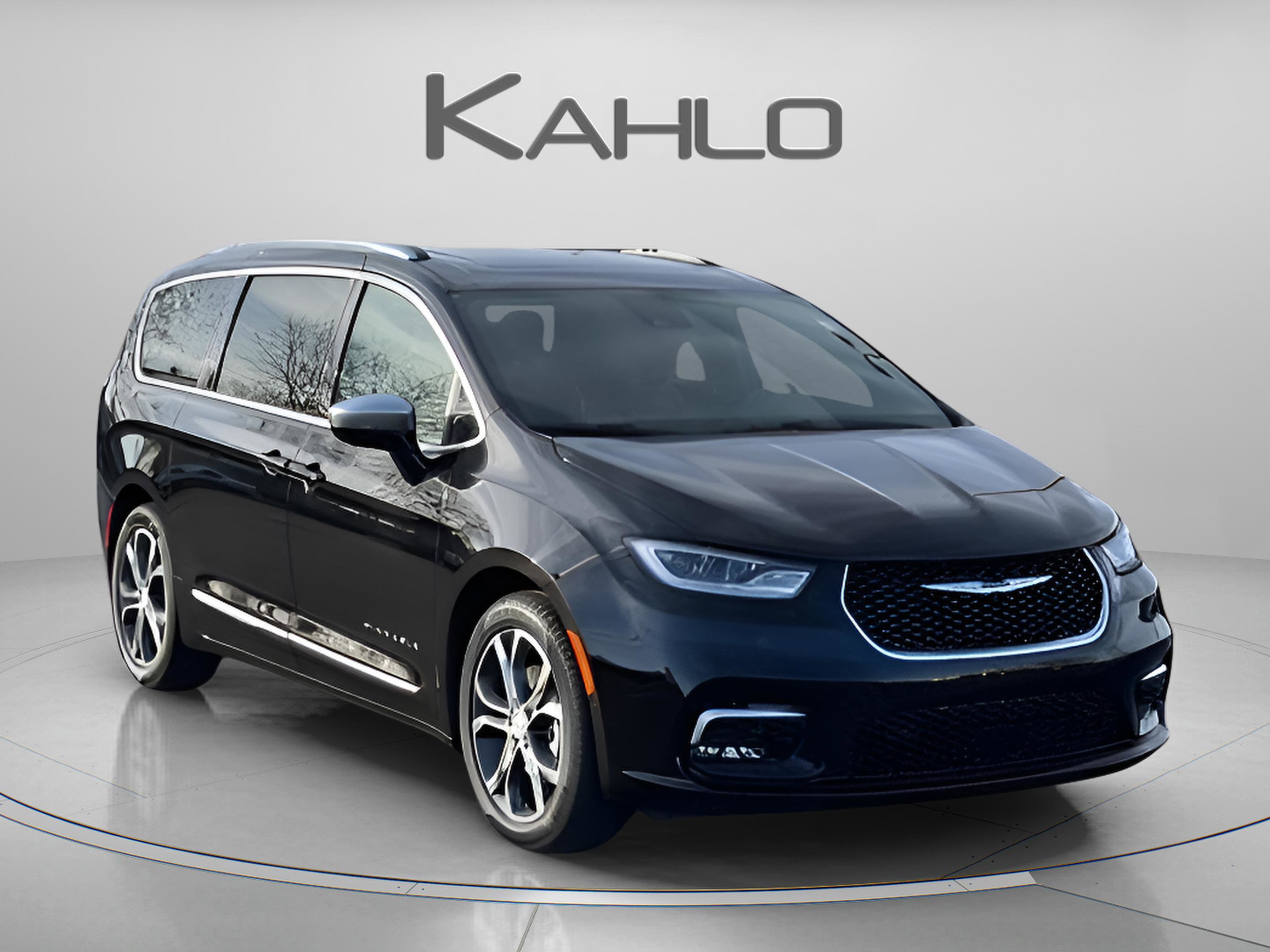 New 2026 Chrysler Pacifica Pinnacle w/ Trailer Tow Group image 6