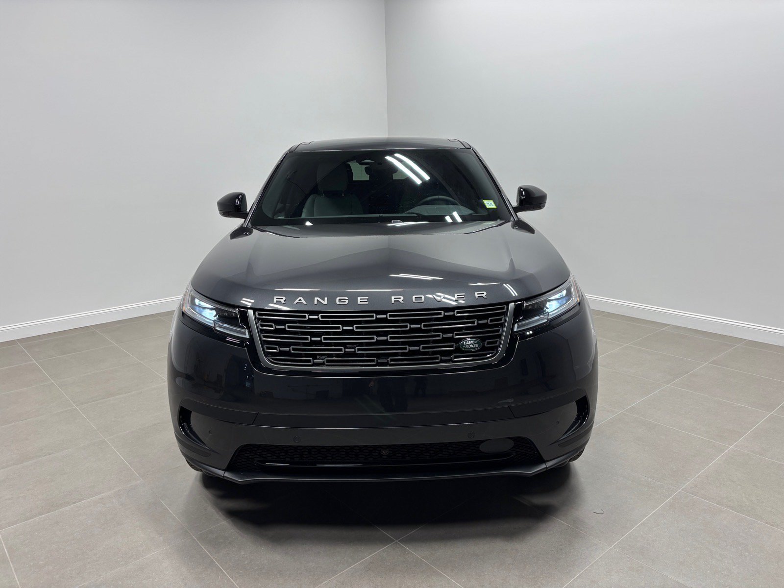 New 2026 Land Rover Range Rover Velar S AWD/4WD image 3