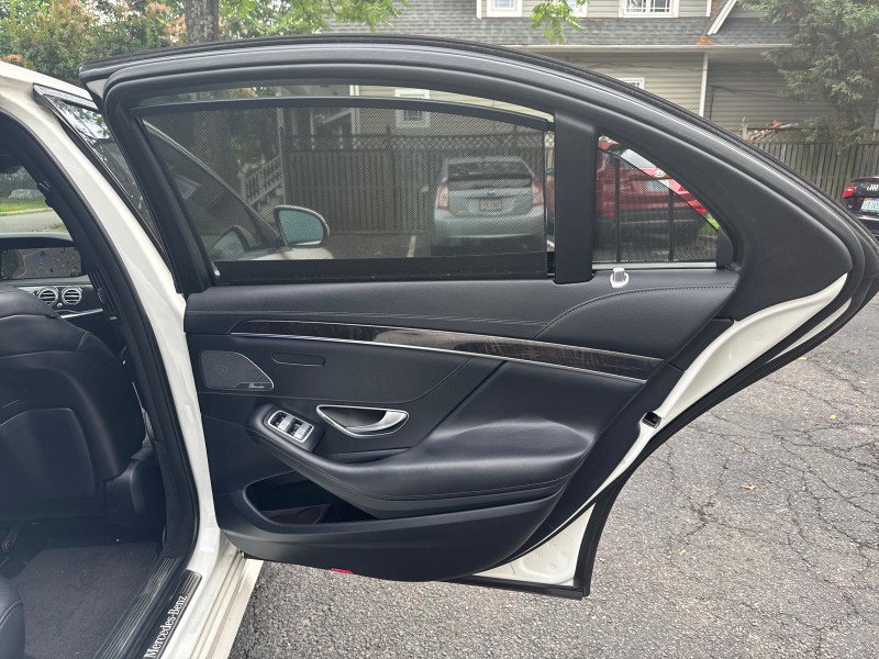 Used 2016 Mercedes-Benz S 550 Sedan image 15