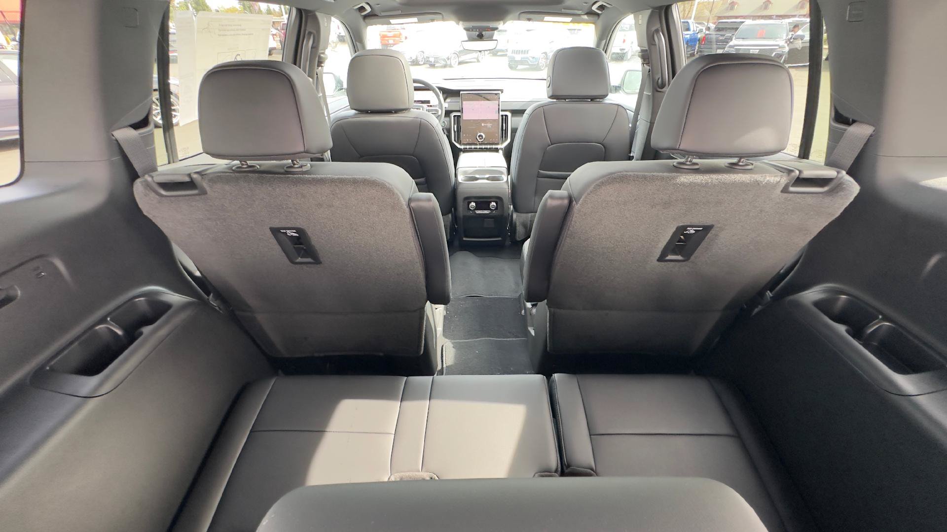 New 2026 GMC Acadia Elevation w/ Black Edition FWD image 7