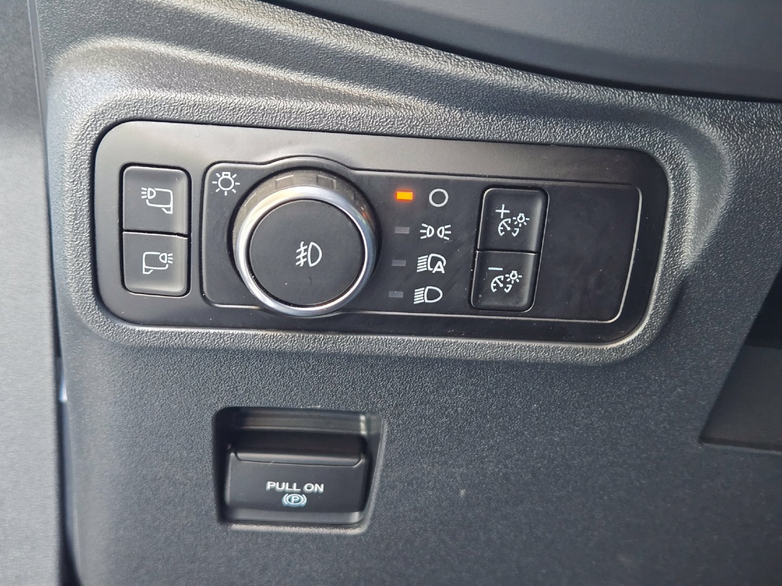 Used 2025 Ford Bronco Outer Banks AWD/4WD image 23