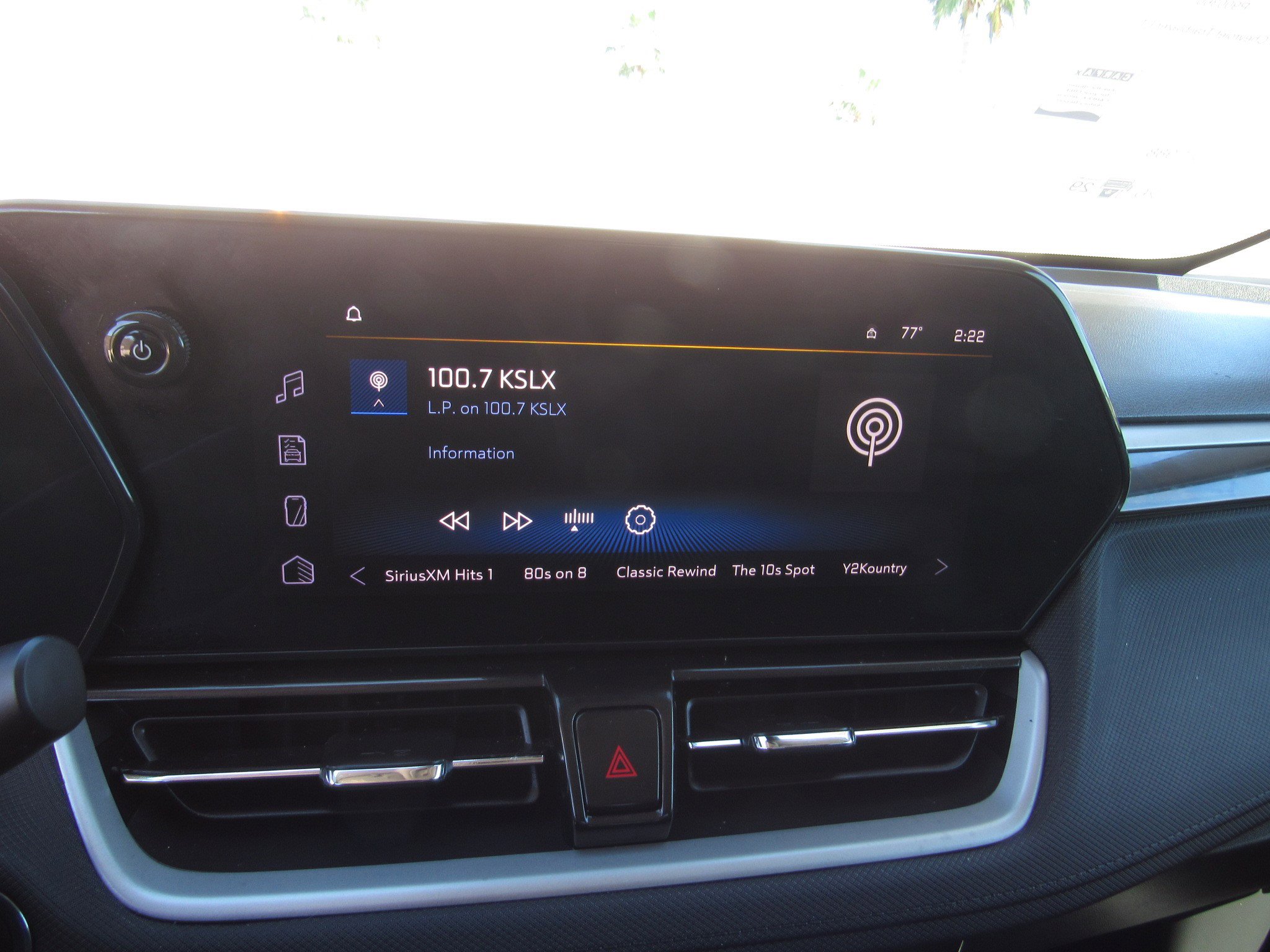 Used 2024 Chevrolet TrailBlazer LT w/ Driver Confidence Package AWD/4WD image 18