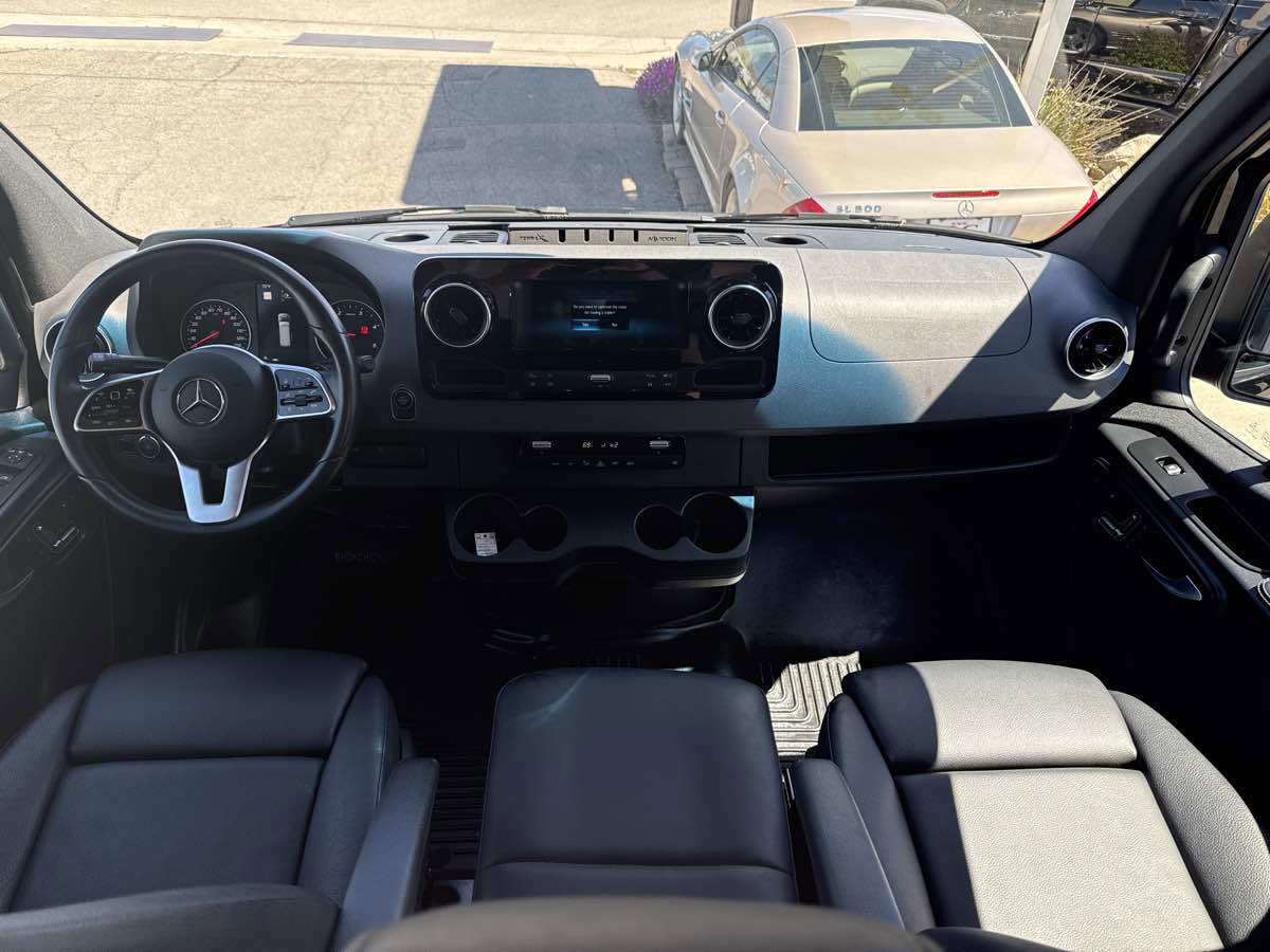 Used 2022 Mercedes-Benz Sprinter 2500 image 20