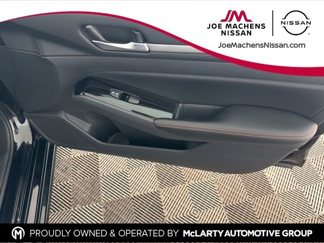 Used 2025 Nissan Altima 2.5 SR image 19