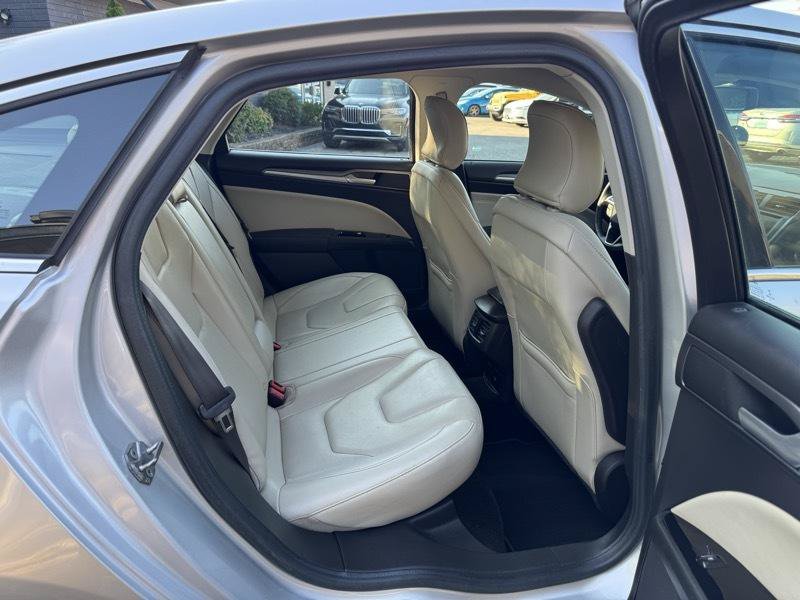 Used 2016 Ford Fusion Titanium FWD image 11