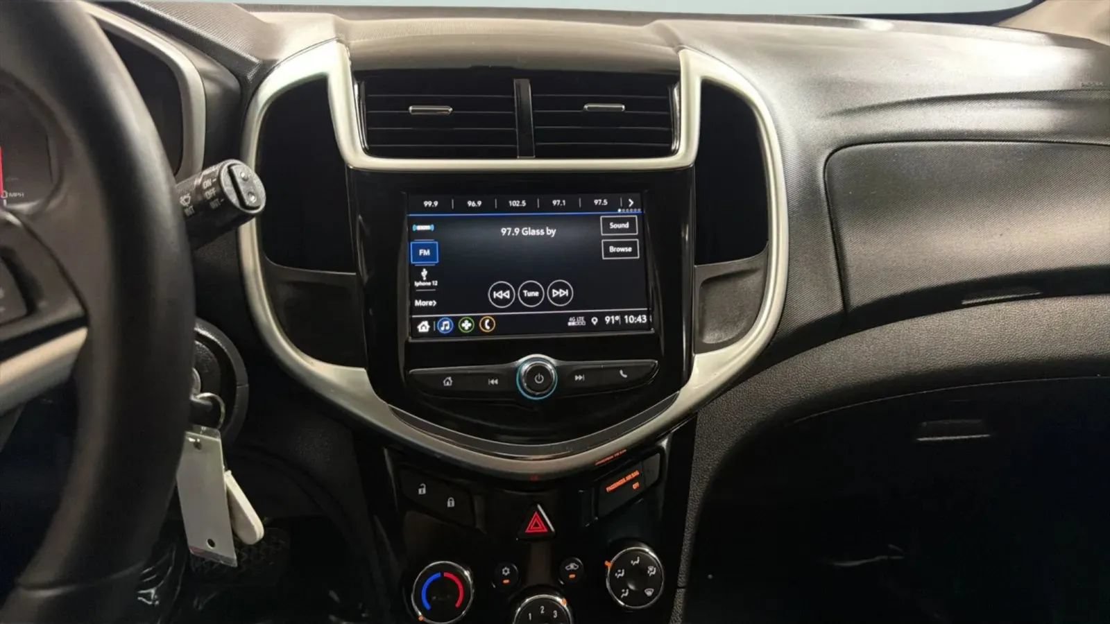 Used 2018 Chevrolet Sonic LT FWD image 13