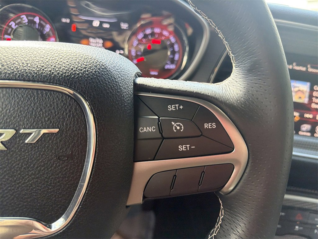 Used 2015 Dodge Challenger SRT Hellcat image 25