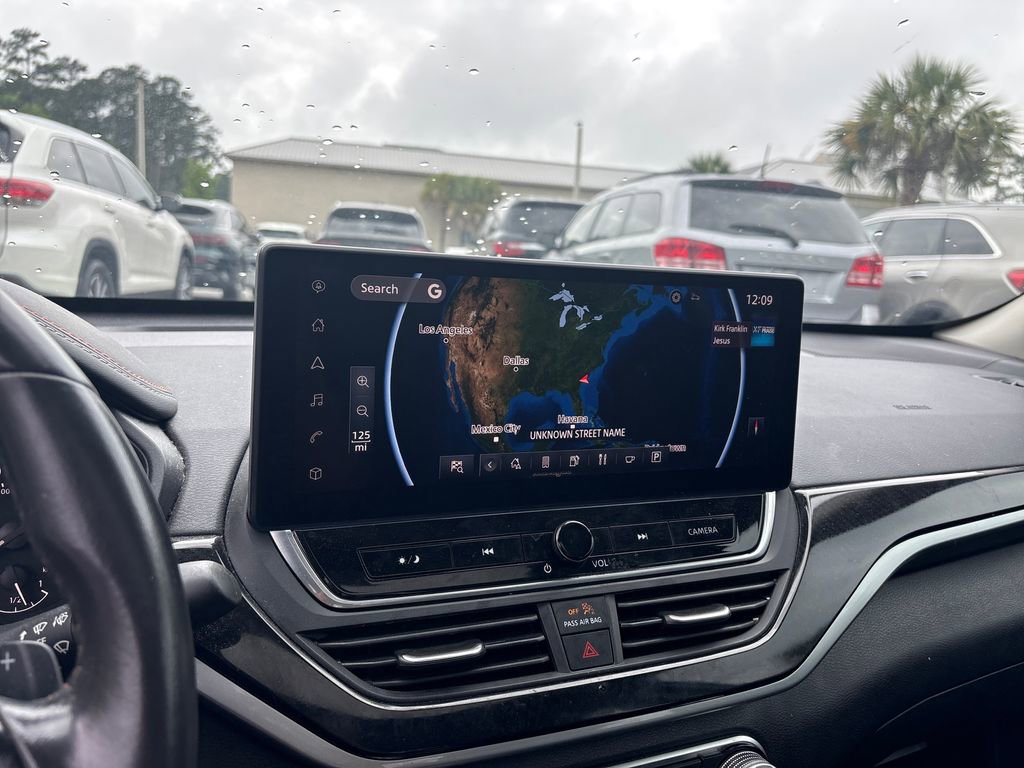 Certified 2023 Nissan Altima 2.5 SR w/ SR Premium Package FWD image 20