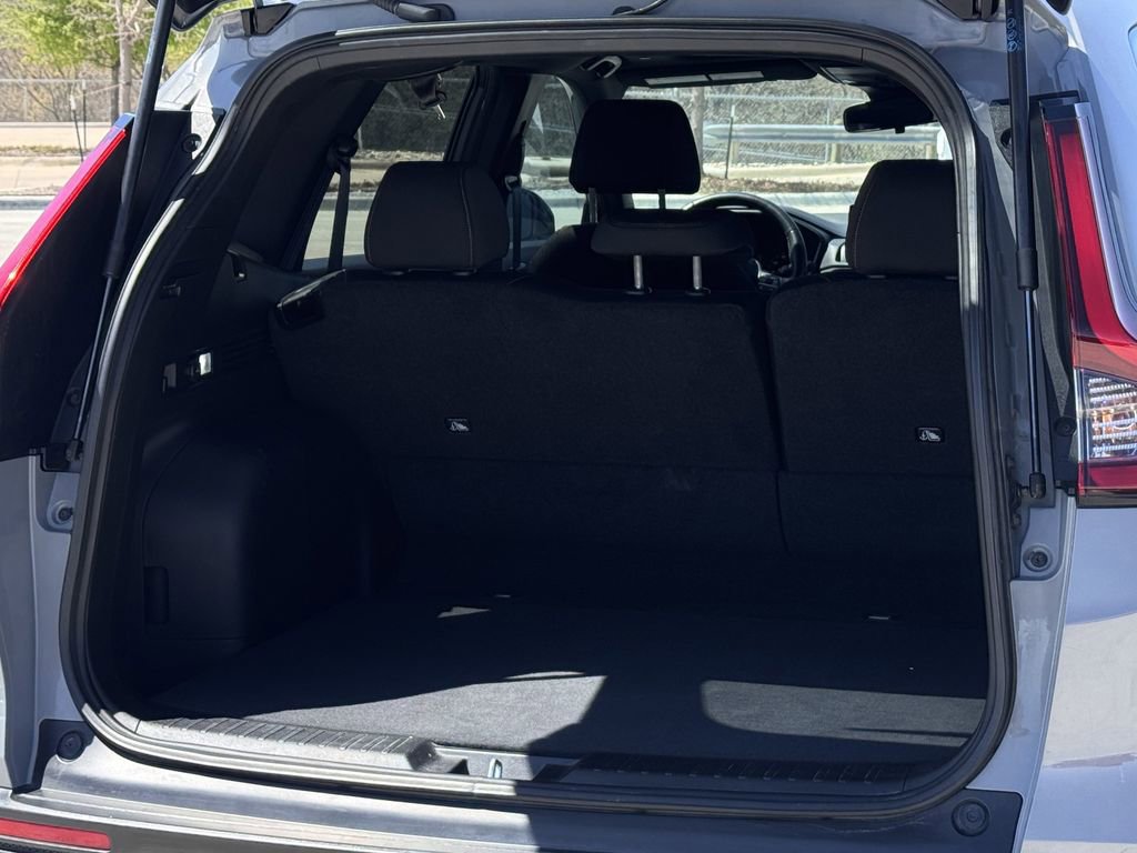 Used 2025 Honda CR-V Sport image 32