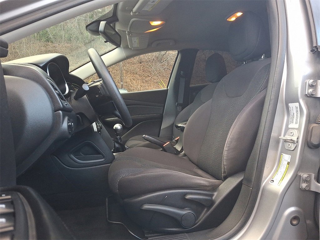 Used 2015 Dodge Dart SE w/ Convenience Group image 13