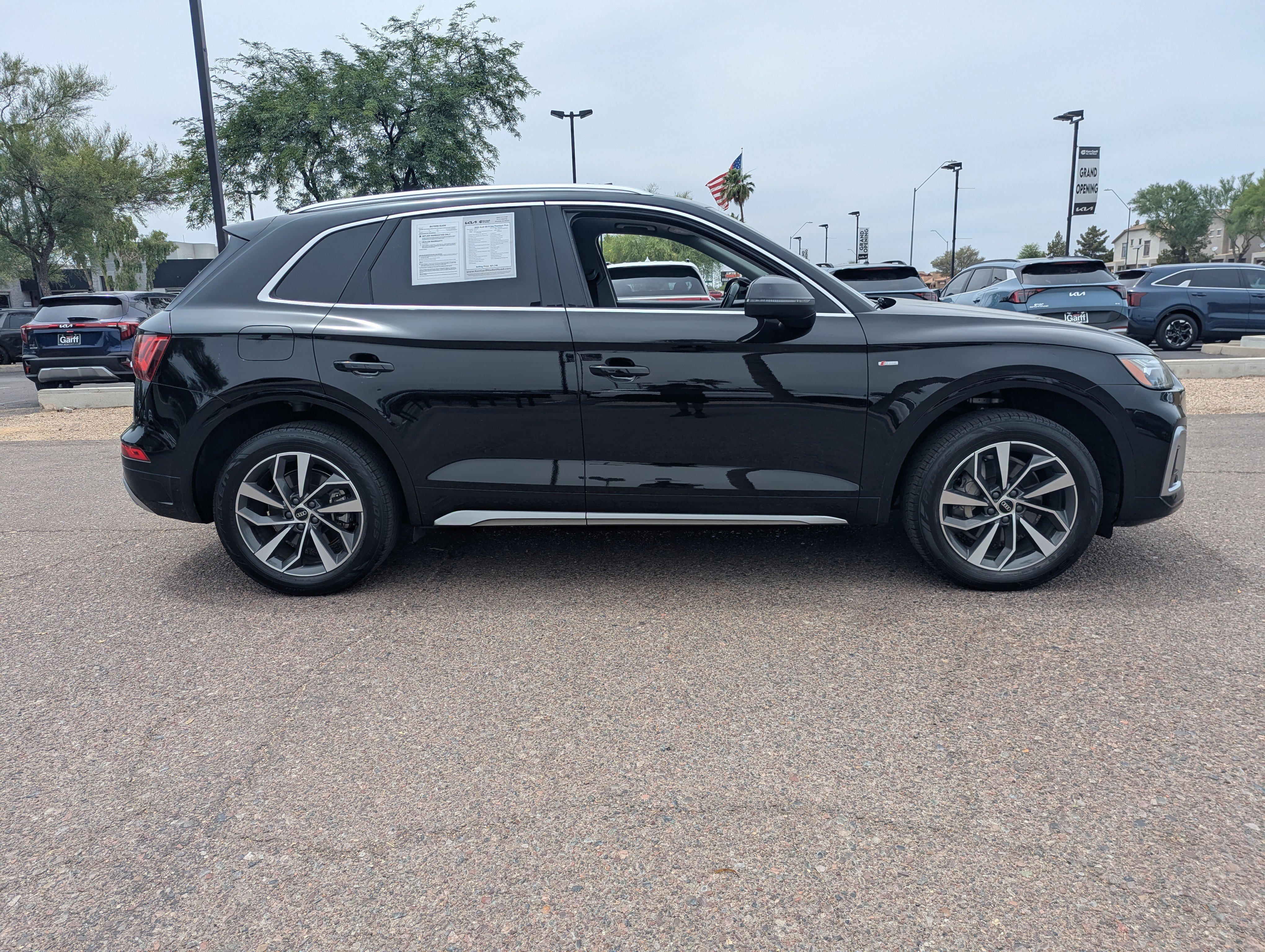 Used 2022 Audi Q5 2.0T Premium Plus AWD/4WD image 2