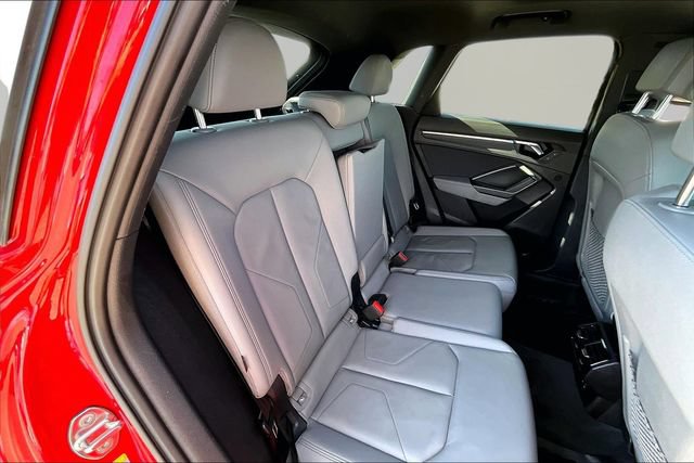 Used 2022 Audi Q3 2.0T Premium Plus AWD/4WD image 29
